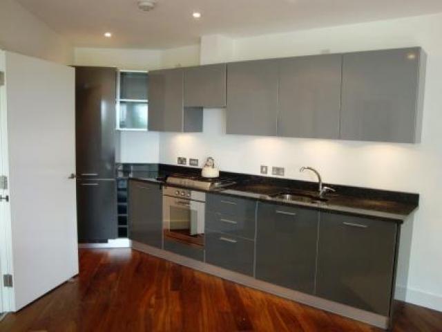 			1 Bedroom, 1 bath, 1 reception Flat			 Kimberley Road, QUEENS PARK/KILBURN